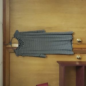 A&I XL 3/4 Length Sleeve shoulder cut out midi dress